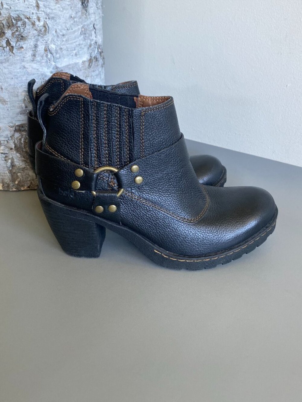 Born Bolo Black Leather Harness Ankle Boots Western Biker Heeled Booties Sz 7.5